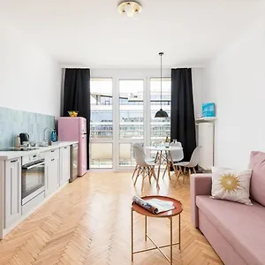 Rent Like - Aleje Jerozolimskie 11/19 , Warszawa Polska