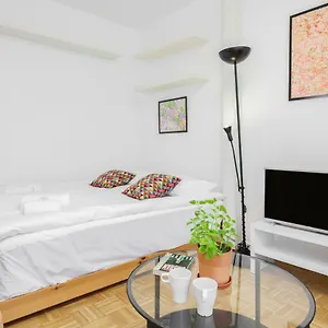 Kakowskiego By Renters , Warszawa Polska