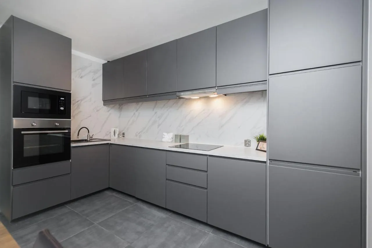 Apartment Pokoj Nr 1 Przy Ul. Sw. Barbary Ze Wspolna Lazienka I Kuchnia Gdansk