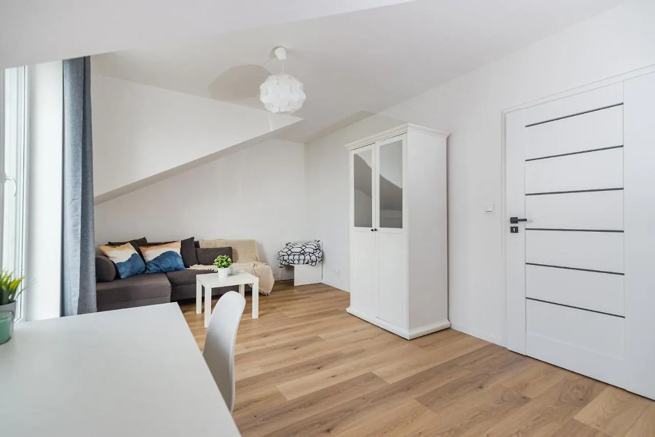 Pokoj Nr 1 Przy Ul. Sw. Barbary Ze Wspolna Lazienka I Kuchnia Gdansk Apartment