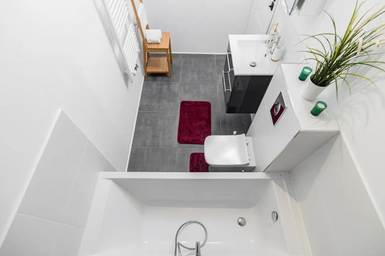 Apartment Pokoj Nr 1 Przy Ul. Sw. Barbary Ze Wspolna Lazienka I Kuchnia Gdansk